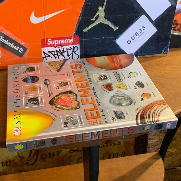 THE ELEMENTS BOOK:A Visual Encyclopedia of the Periodic Table Hardcover Book - Picture 7 of 8